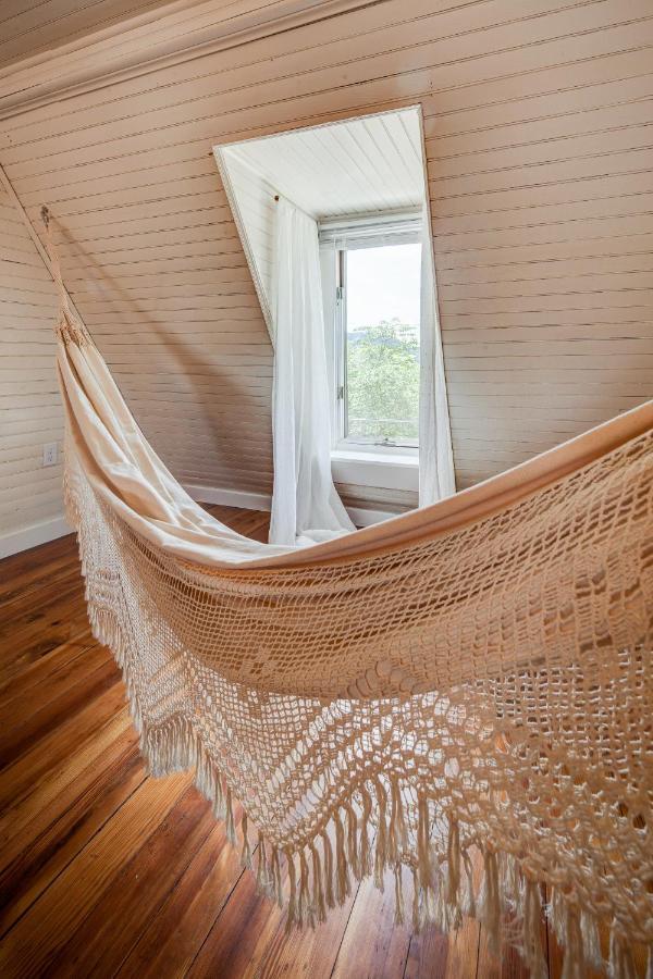 Fairytale Loft Suite 1 Bed, 1 Bath Luxury Apartment In Downtown Belmont Charlottesville Extérieur photo