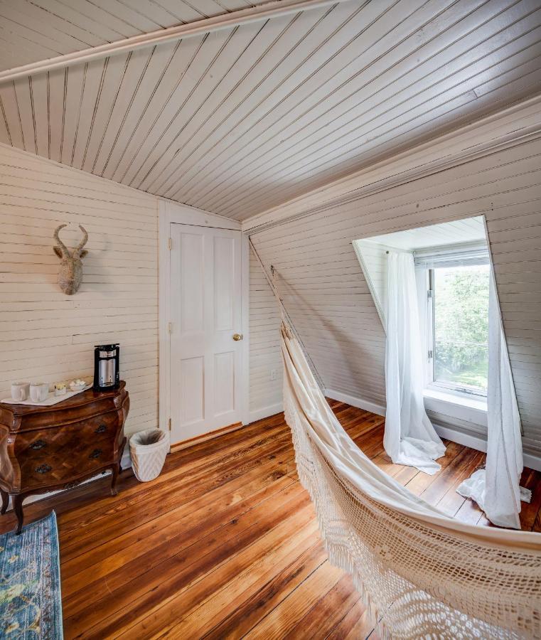 Fairytale Loft Suite 1 Bed, 1 Bath Luxury Apartment In Downtown Belmont Charlottesville Extérieur photo